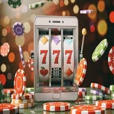 Người chơi Việt Nam trải nghiệm Live Casino cn3789 trên điện thoại vào ban đêm